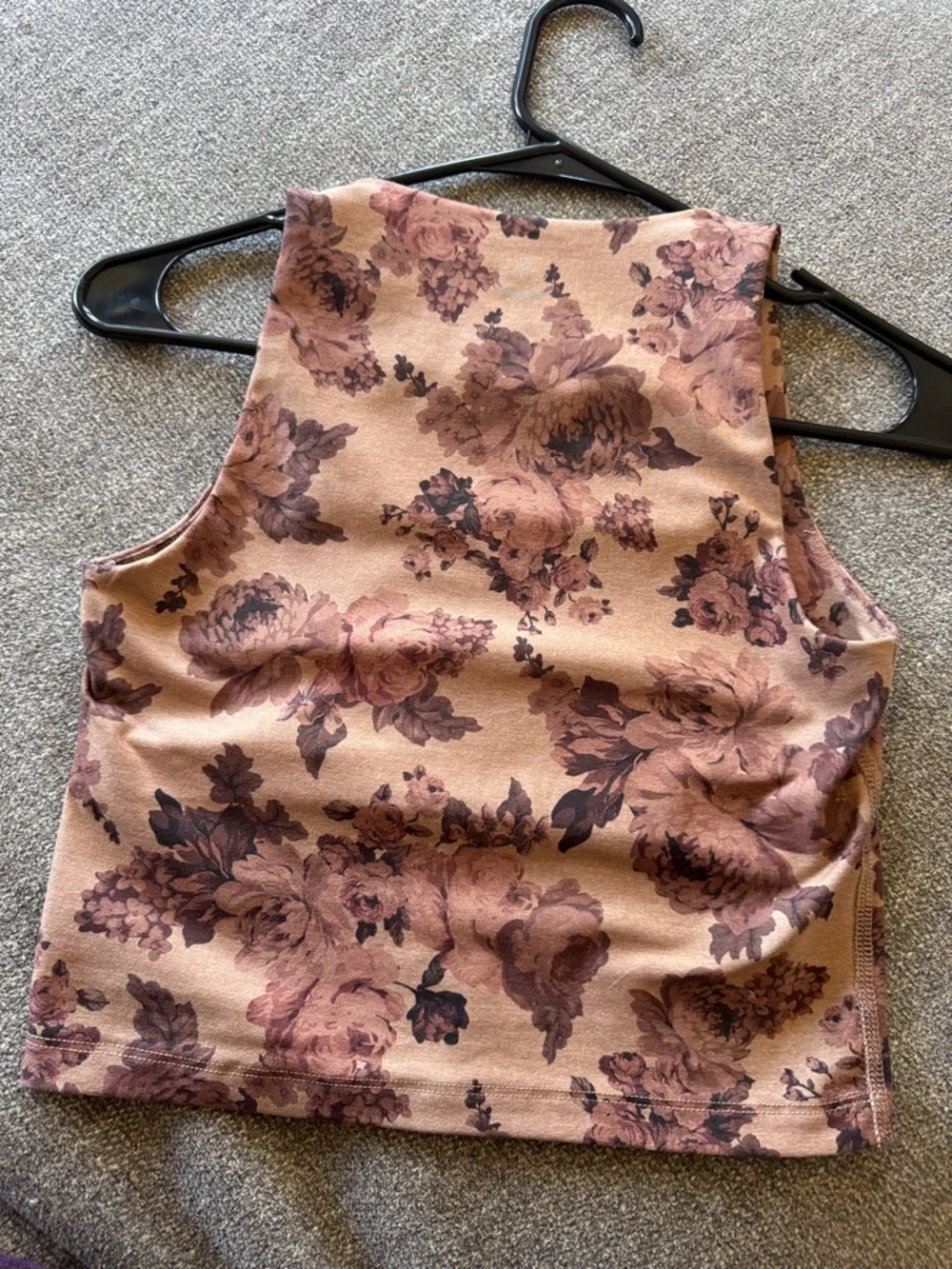 Beyond Yoga Mauve Floral Square-Neck Crop Tank - Picture 3 of 5